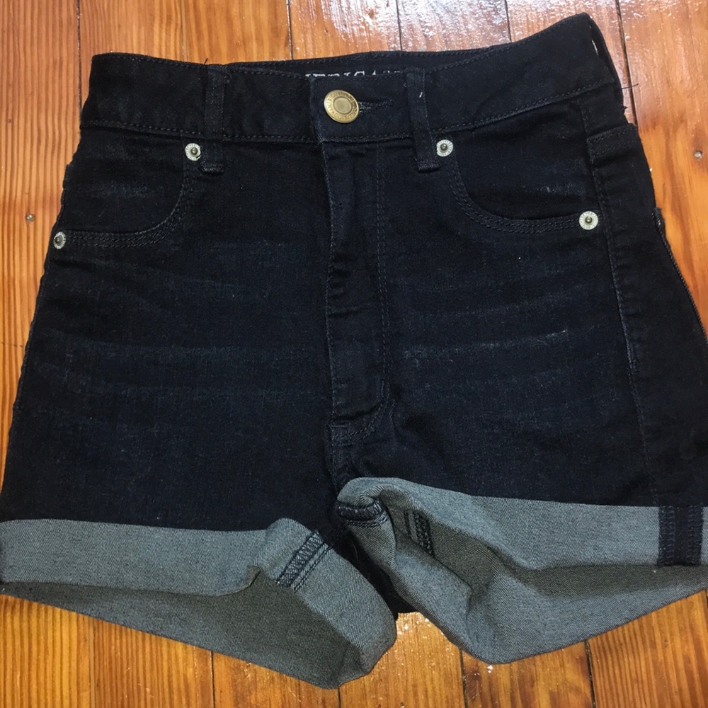 dark wash stretchy jean shorts